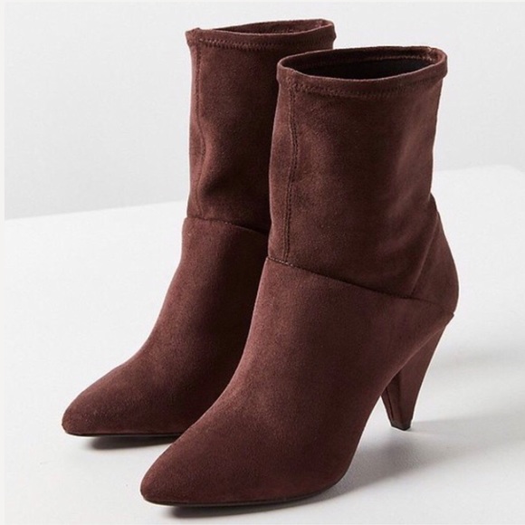 BROWN SCRUNCH SHORT BOOTS - Picture 2 of 5